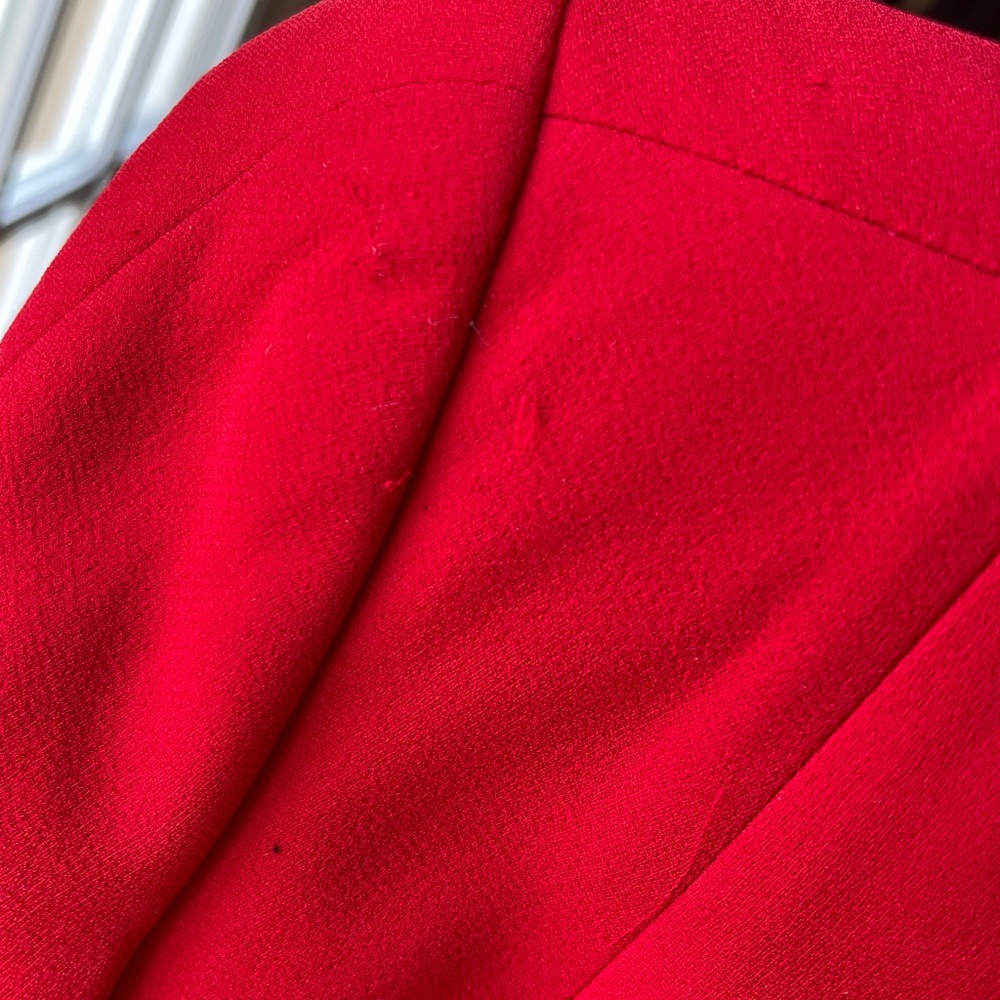 Gorgeous Red Rena Lange Long line suit - Picture 11 of 11